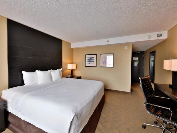 Edmonton Hotel & Convention Center Edmonton : photo 1 de la chambre chambre lit king-size - non-fumeurs