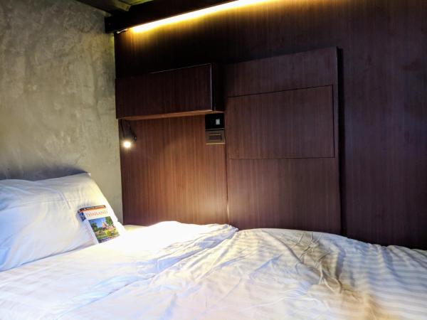 Aha Lanta Cozy Hostel : photo 2 de la chambre lit superposé dans dortoir pour femmes 