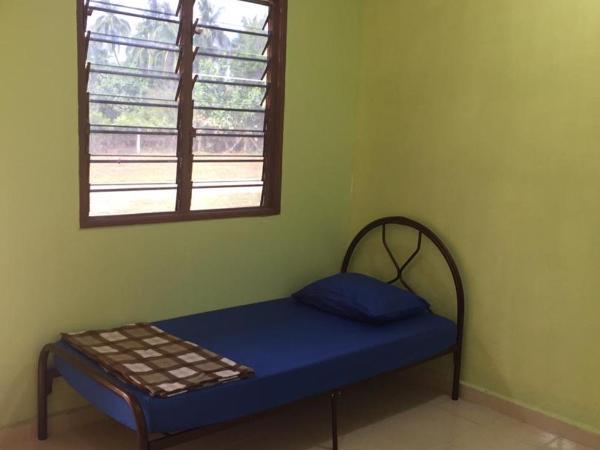 Santai Lots Cherating : photo 6 de la chambre chambre triple basique