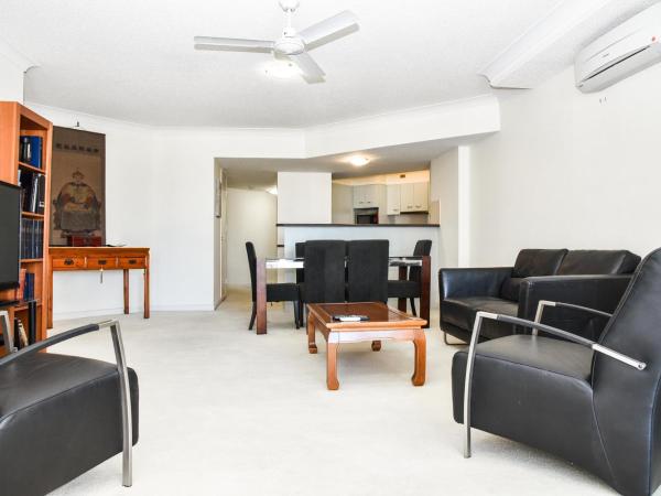 Founda Gardens Apartments : photo 2 de la chambre appartement 2 chambres avec 2 salles de bains