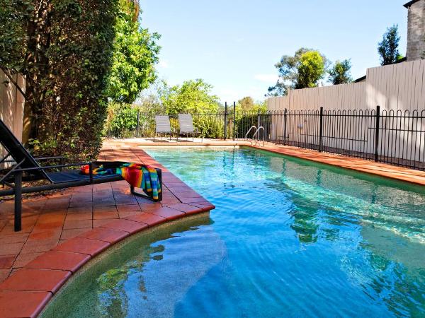 Founda Gardens Apartments : photo 1 de la chambre rosalie two-bedroom apartment