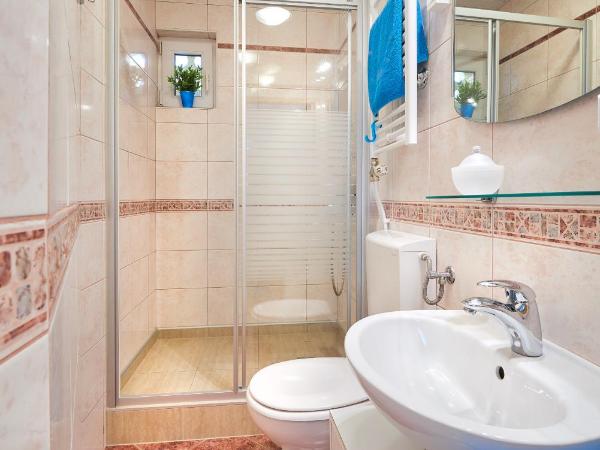 Rooms Mira by Anastasia : photo 1 de la chambre chambre triple classique