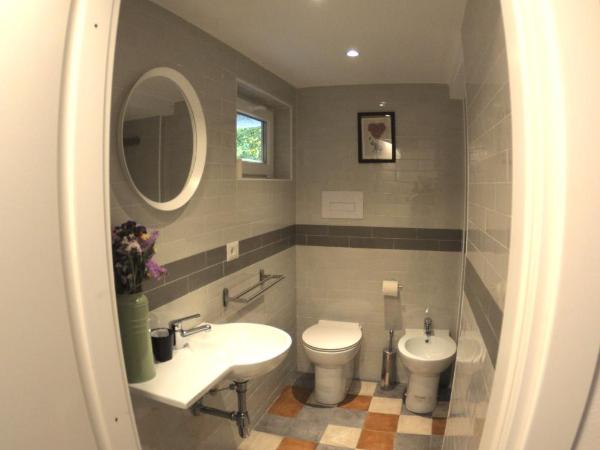 The Foria House by House In Naples : photo 5 de la chambre appartement avec terrasse