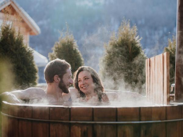 Résidence Sunêlia Les Logis d'Orres : photo 3 de la chambre chalet en duplex avec bain nordique (4 adultes)