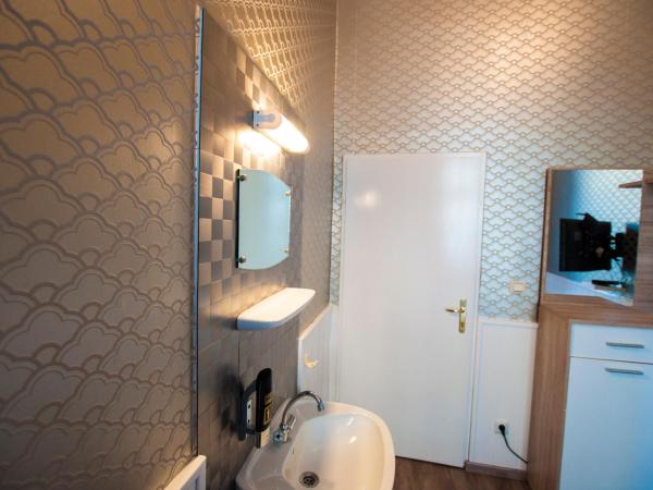 Urban Boutique Hotel : photo 4 de la chambre chambre double avec salle de bains commune