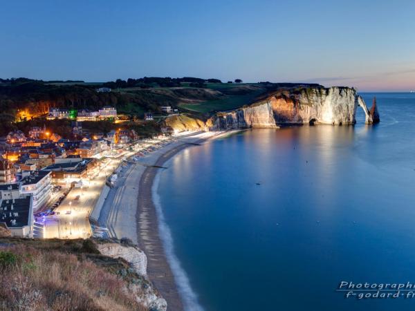 B&B Wood Cottage : photo 2 de la chambre chambre lit queen-size - vue sur jardin