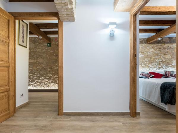 Hostal 977 : photo 1 de la chambre chambre lits jumeaux avec salle de bains privative