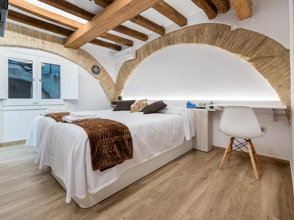 Hostal 977 : photo 2 de la chambre chambre lits jumeaux avec salle de bains privative