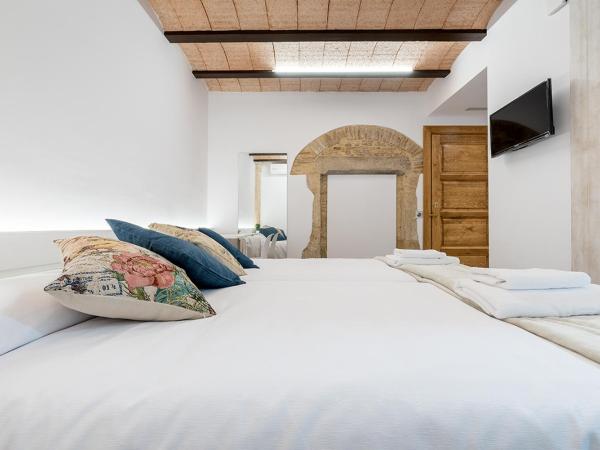 Hostal 977 : photo 4 de la chambre chambre lits jumeaux avec salle de bains privative