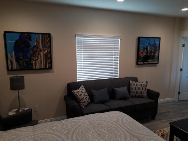 Comfortable Luxury Studio : photo 4 de la chambre studio lit queen-size de luxe