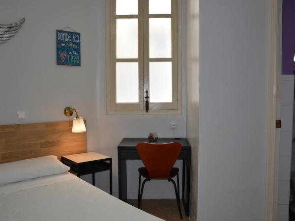 Pensión Moratin : photo 2 de la chambre chambre double