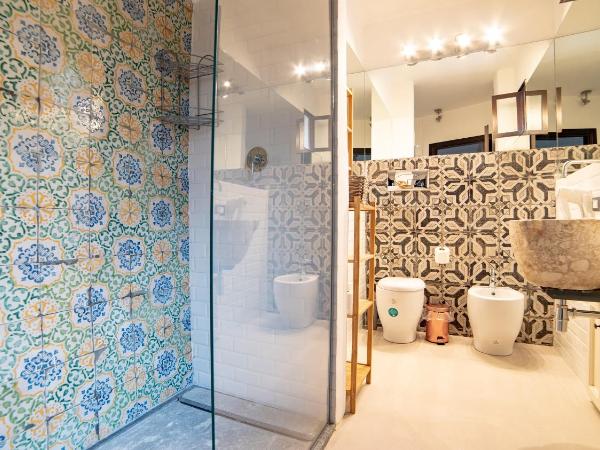 Porta di Castro Boutique Hotel : photo 7 de la chambre suite junior avec balcon