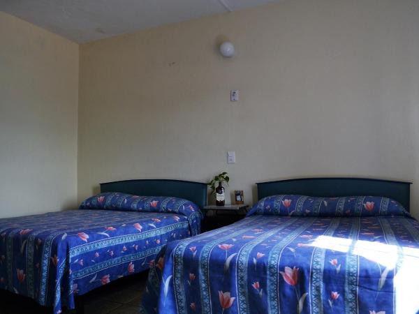 Hotel Janeiro : photo 3 de la chambre chambre lits jumeaux