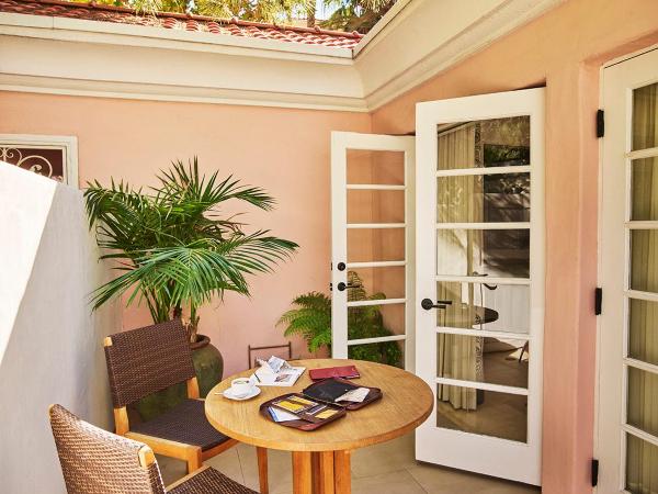 Hotel Bel-Air - Dorchester Collection : photo 3 de la chambre grande chambre de luxe avec terrasse et cheminée