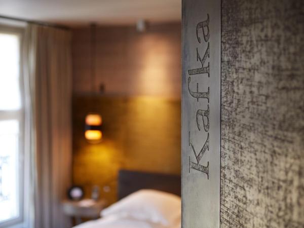 Le Pavillon des Lettres : photo 7 de la chambre chambre deluxe double ou lits jumeaux