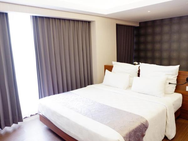CROWN PRINCE Hotel Surabaya Managed by Midtown Indonesia : photo 3 de la chambre chambre charme