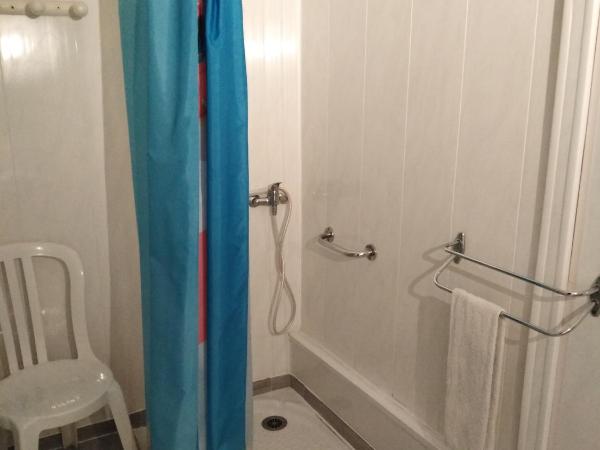 Chalet Saint Louis : photo 2 de la chambre chambre quadruple