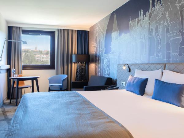Mercure Budapest Castle Hill : photo 1 de la chambre chambre supérieure avec lit double