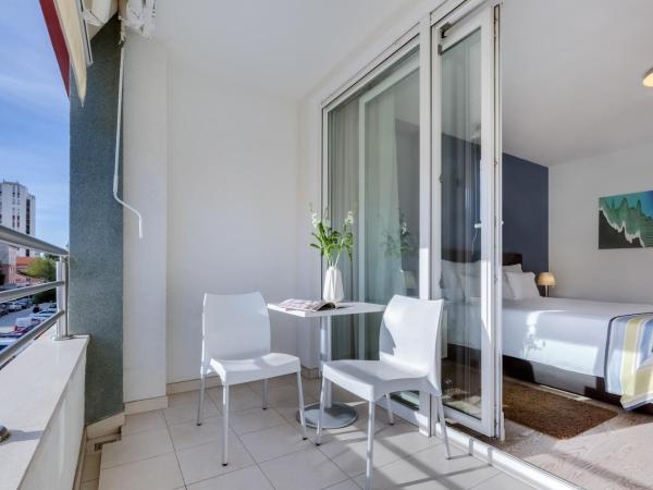 BB Residence : photo 4 de la chambre chambre double avec balcon