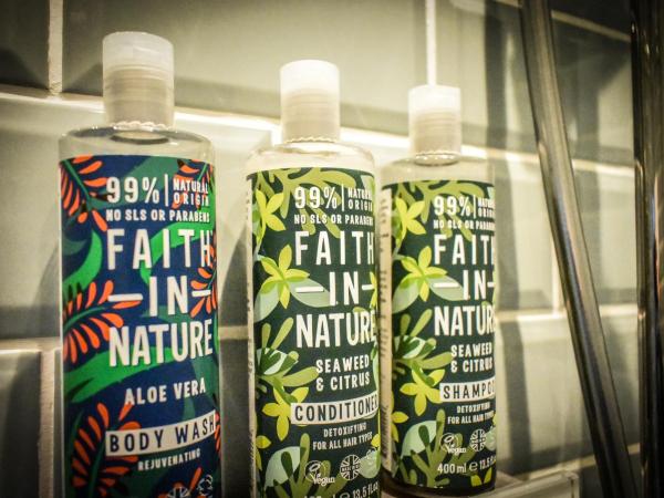 The Dark Horse Pub : photo 4 de la chambre chambre lit king-size