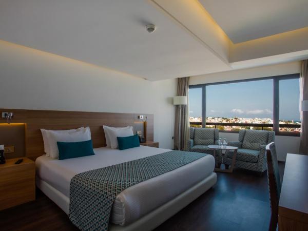 Fredj Hotel : photo 2 de la chambre suite prestige