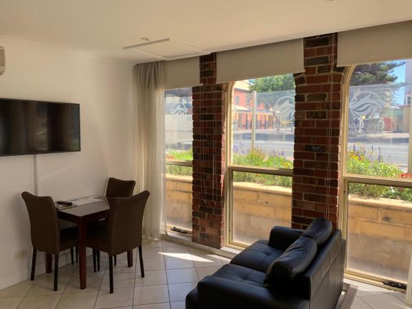 Ensenada Motor Inn and Suites : photo 3 de la chambre suite b 2 chambres