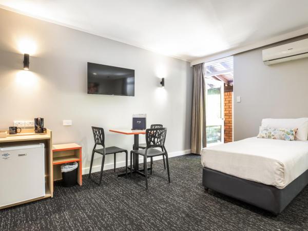 Nightcap at the Ranch Hotel : photo 2 de la chambre studio familial 