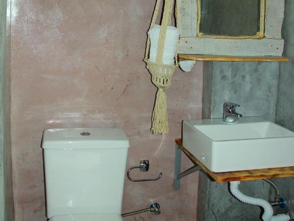 Christos studios and family apartments : photo 4 de la chambre chambre double deluxe