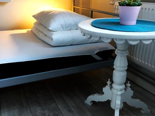 Örebro City Hostel : photo 1 de la chambre chambre familiale avec salle de bains commune (9 adultes)