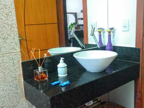 Reduto do Alto : photo 4 de la chambre chambre triple avec salle de bains privative séparée