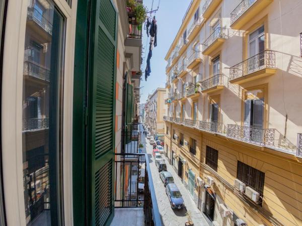 Suite CuoreNapoletano : photo 8 de la chambre chambre double standard