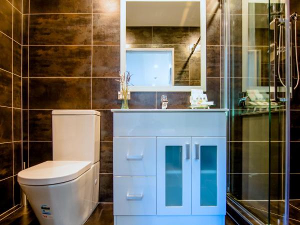 Alpine Hotel : photo 2 de la chambre chambre lit king-size deluxe avec balcon