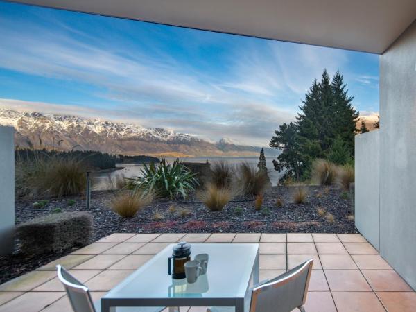 Highview Apartments : photo 2 de la chambre appartement 1 chambre - vue sur lac