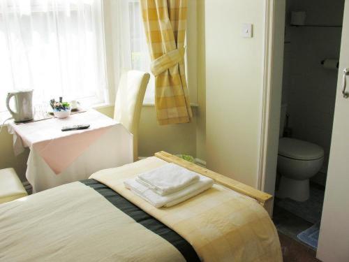 Park View Guest House : photo 3 de la chambre chambre lits jumeaux