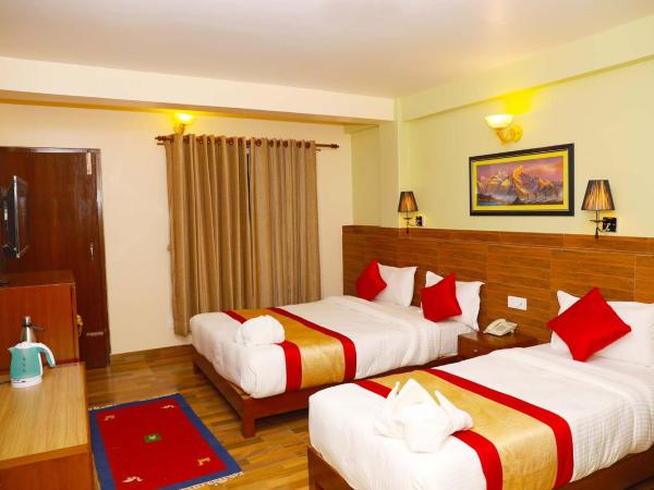 Hotel Guru : photo 5 de la chambre chambre double ou lits jumeaux avec balcon