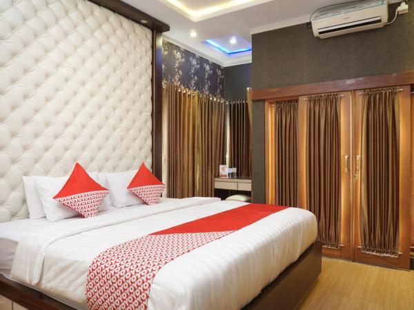 Super OYO 444 Rafitha Homestay : photo 3 de la chambre suite deluxe