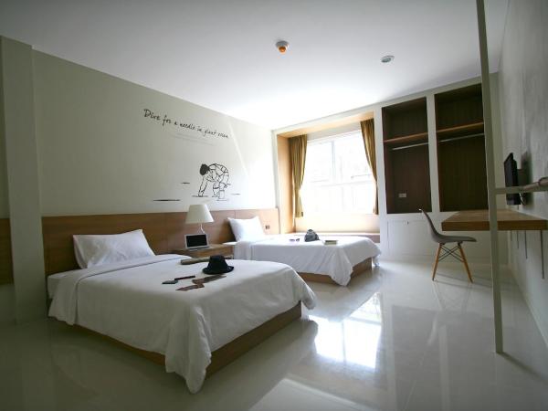 CHERN Bangkok : photo 4 de la chambre chambre lits jumeaux standard