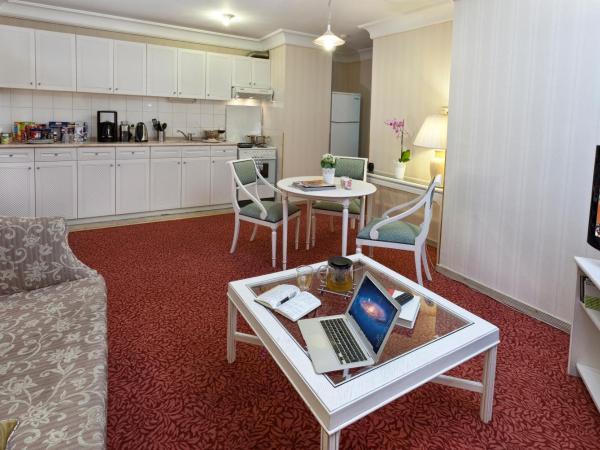 Apart Hotel Best : photo 2 de la chambre appartement 2 chambres (3 adultes)