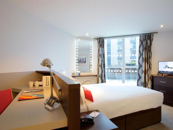 Bermondsey Square Hotel - A Bespoke Hotel : photo 2 de la chambre chambre double avec terrasse