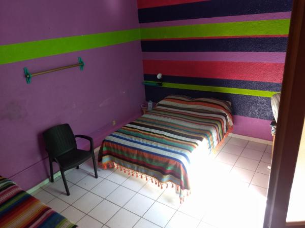 Iguana Hostel Oaxaca : photo 10 de la chambre chambre triple