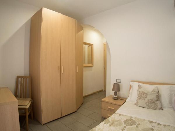 Affittacamere Lunamar : photo 6 de la chambre chambre simple avec salle de bains privative