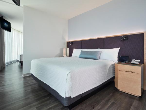 Universal's Aventura Hotel : photo 3 de la chambre suite pour enfants - vue sur toits (entrée anticipée au parc incluse)
