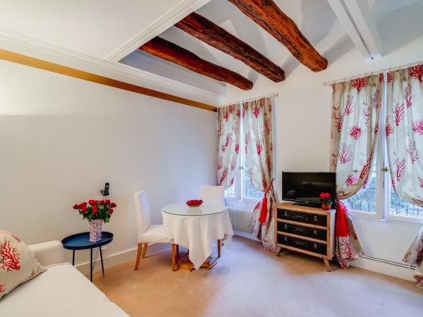 Villa Escudier Appart-hôtel : photo 4 de la chambre appartement en duplex