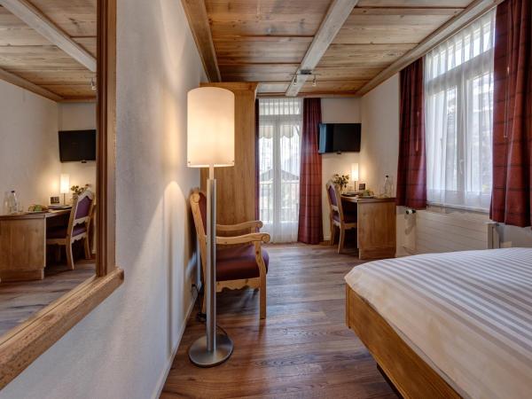 Hotel Schönegg : photo 5 de la chambre chambre simple deluxe avec lit queen-size - vue sur montagne