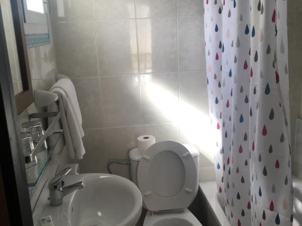 Hostal La Estrella : photo 1 de la chambre chambre double standard