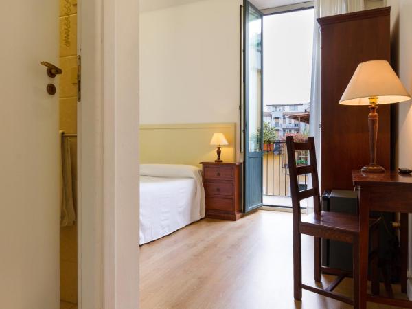 Casale Catania : photo 1 de la chambre chambre double avec balcon