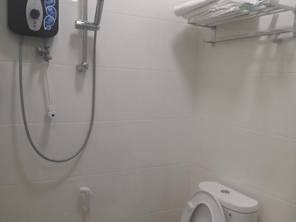 Home Inn Hotel : photo 6 de la chambre chambre double deluxe avec baignoire