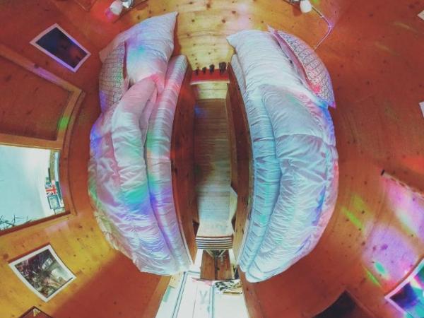 HafenTraum IndoorCampingHostel : photo 4 de la chambre petite chambre double