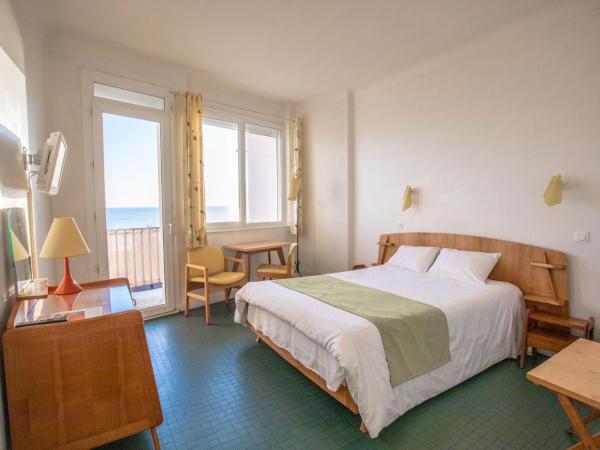 Hotel Le Trident Thyrsé : photo 3 de la chambre chambre lit king-size - vue sur mer