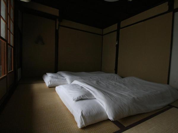 HARUYA Umekoji : photo 4 de la chambre chambre triple avec salle de bains commune